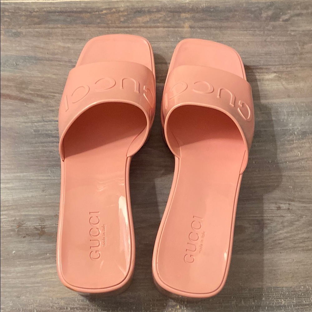 Gucci Pink Sandal - Picture 7 of 15